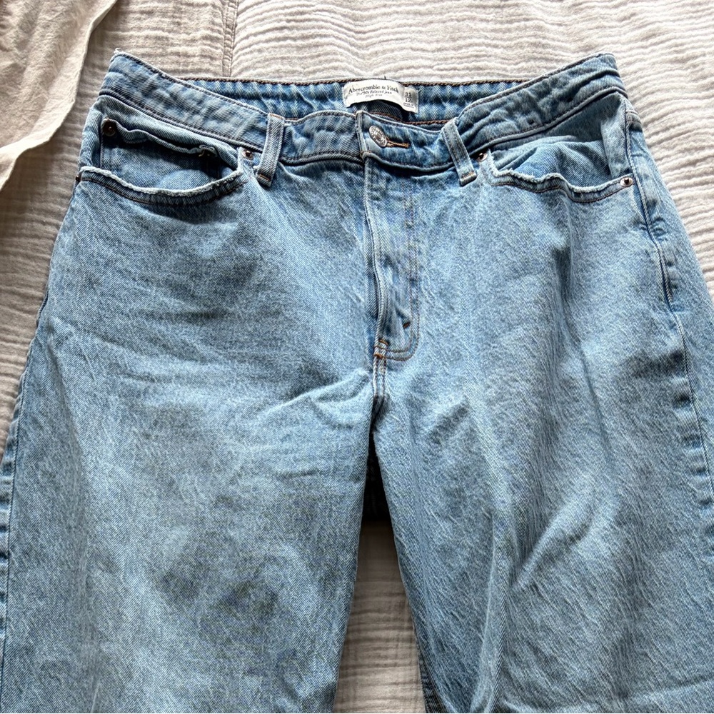 Abercrombie Curve Love High Rise 90s Relaxed Jean